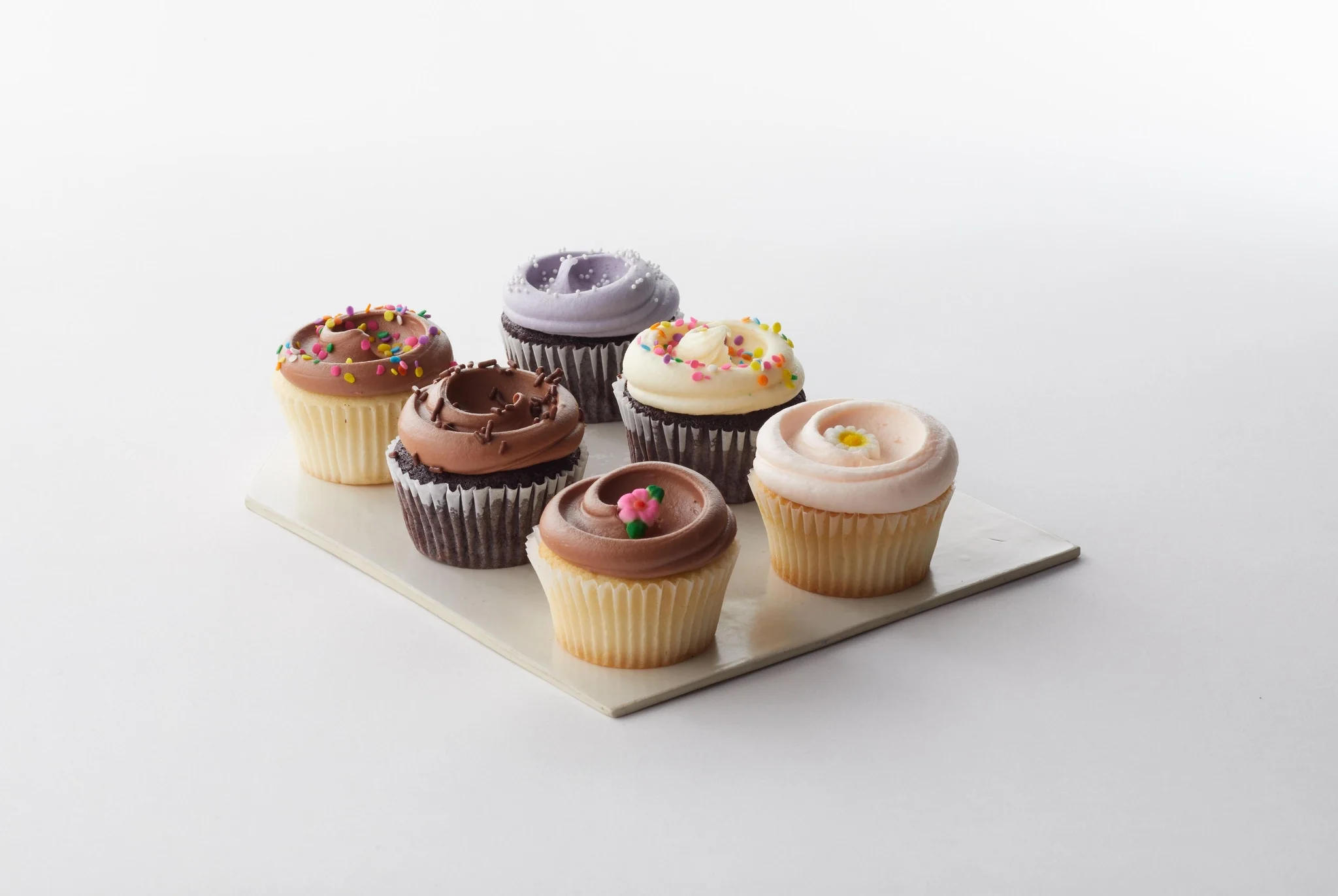 Classic Cupcake Assortment - Image 4